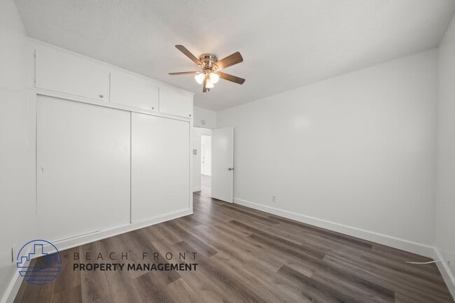 Photo - 940-942 S. Flower St.