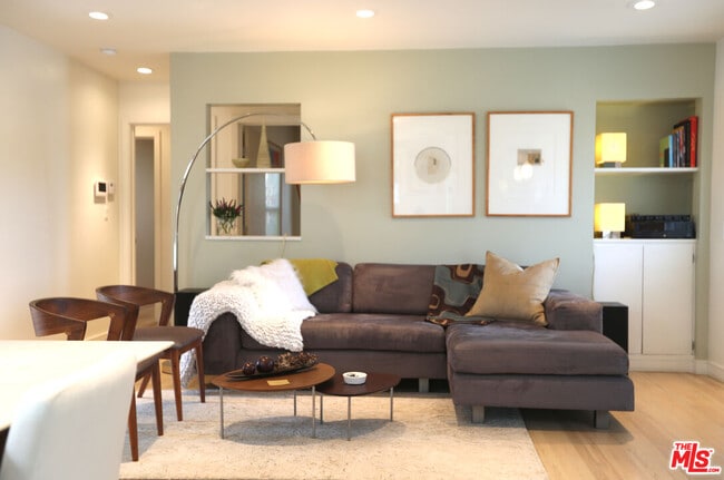 Photo - 2707 Westwood Blvd