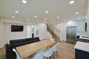 Photo - 1422 W 29th St