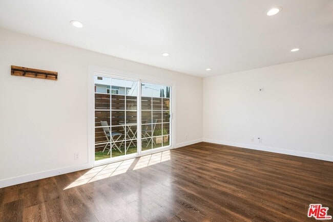 Photo - 12009 Cedar Ave Unit A