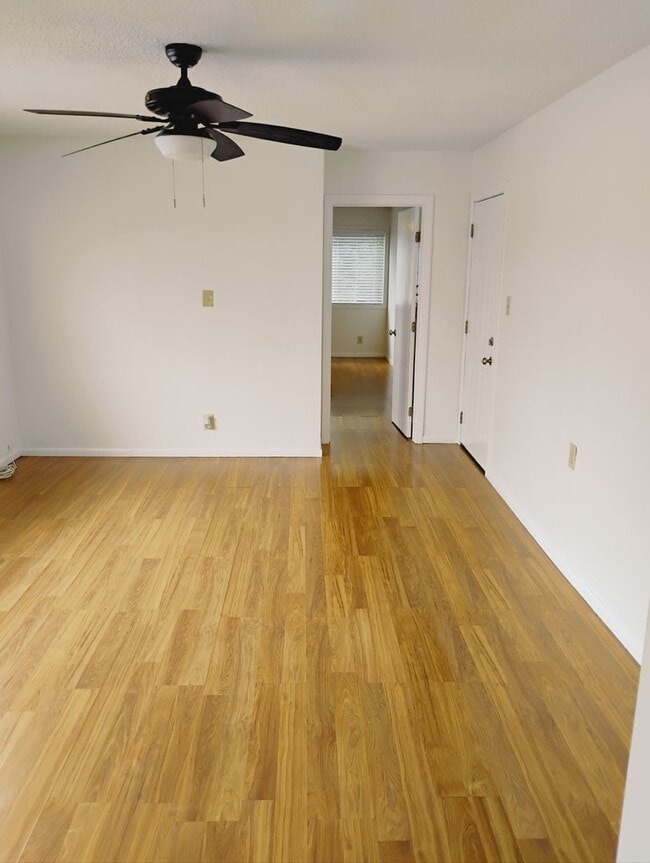 Photo - 5130-5140 Roseland Street Unit 5140-2