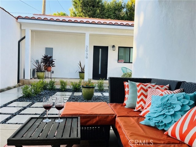 Building Photo - 2039 Casa Grande St