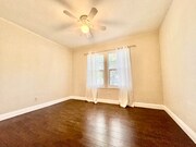 Photo - 706 W Grand Blvd House