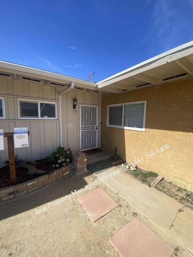 Photo - 2 plus 1 duplex - ALL UTILITIES INCLUDED!!!