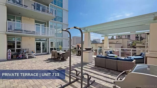 Photo - 850 Beech St Unit 713