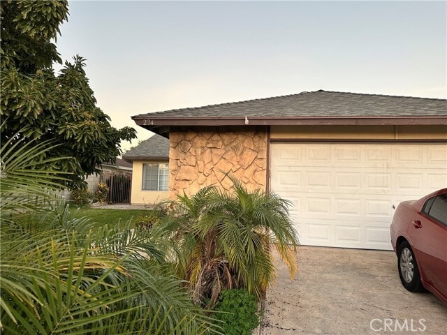 Building Photo - 234 Sagamore St N