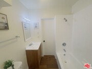 Photo - 636 W 81st St Unit 644