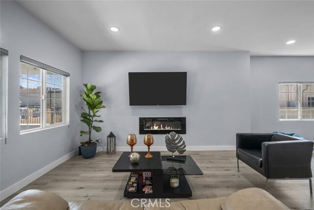 Photo - 1727 N Kenmore Ave