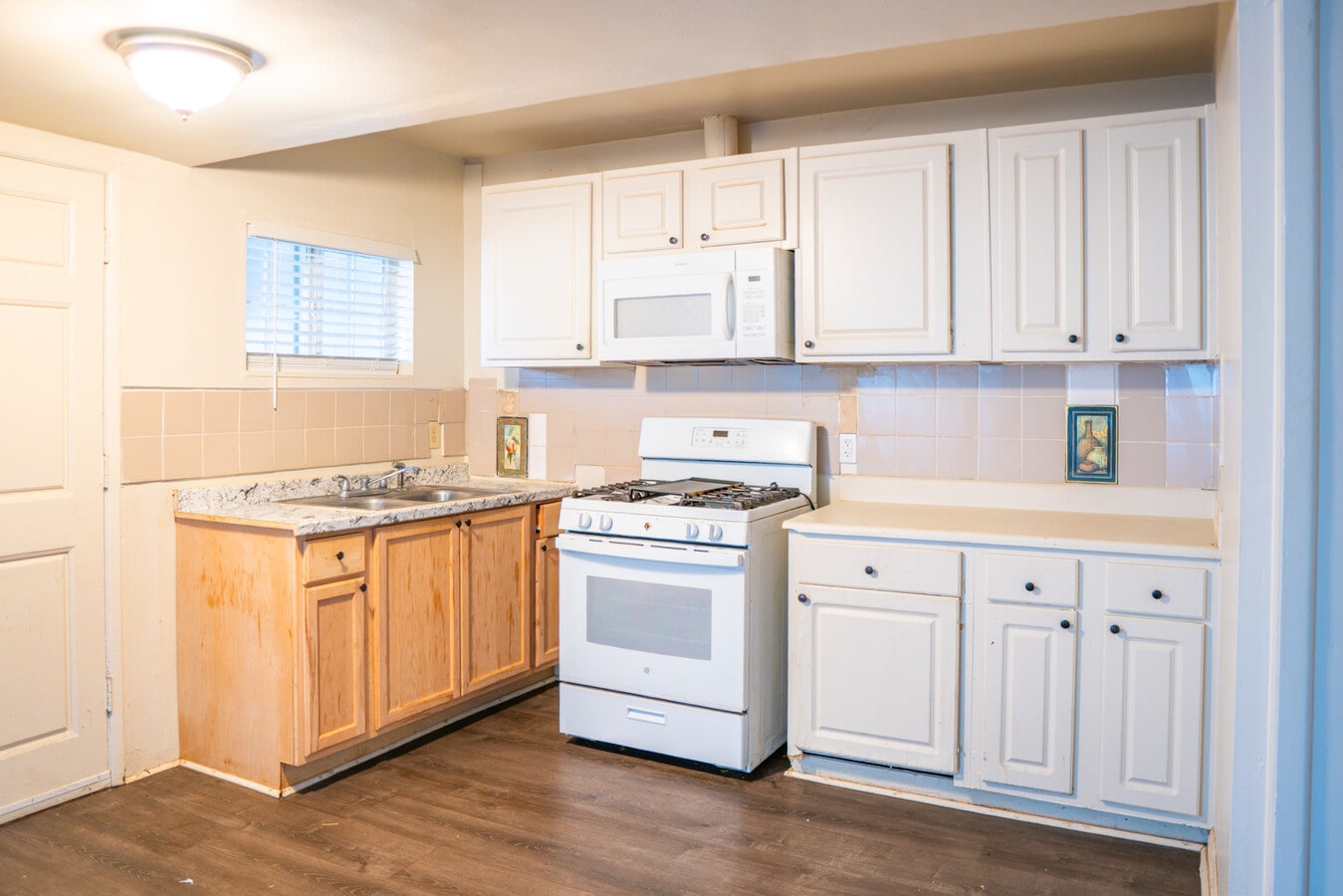 Photo - 114 N Lewis St