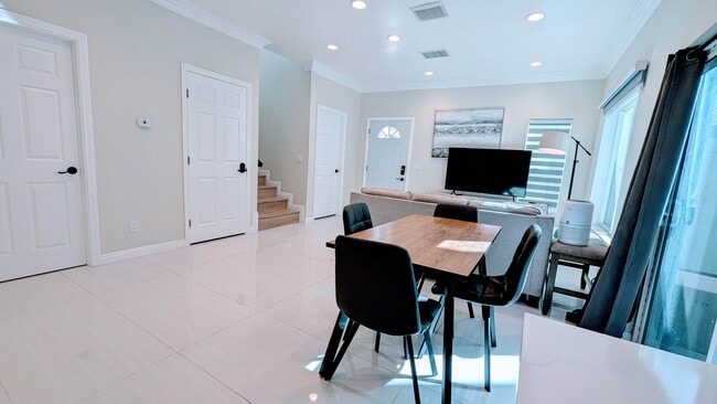 Photo - 342 Pasadena Ave