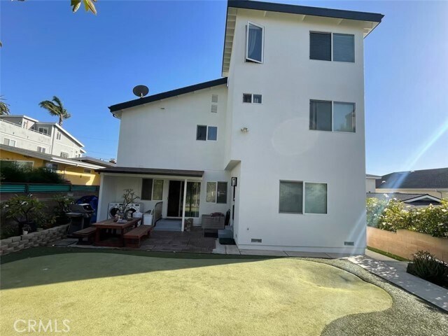 Photo - 923 6th St Townhome