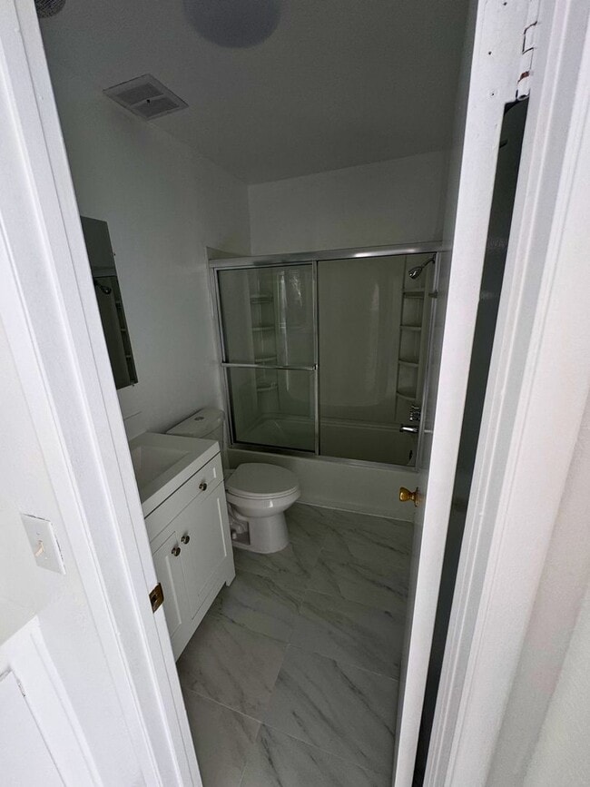 Photo - Churchill Apartments