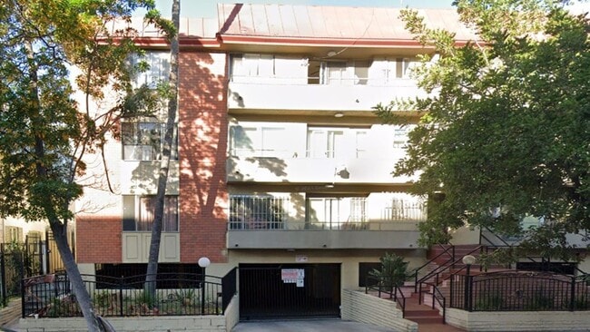 Photo - 535 S Catalina St Apartment Unit 120