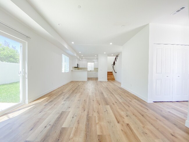 Photo - 6754 W 86th Pl