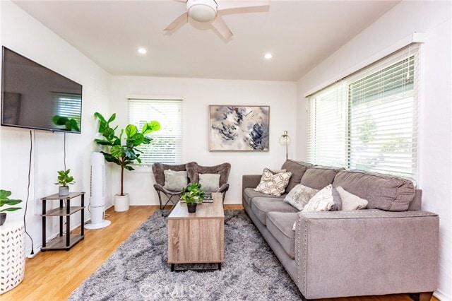 Photo - 4868 W 133rd St