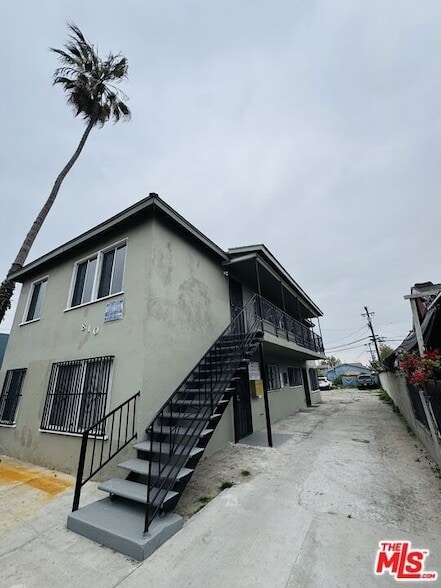 Photo - 810 W 62nd St House