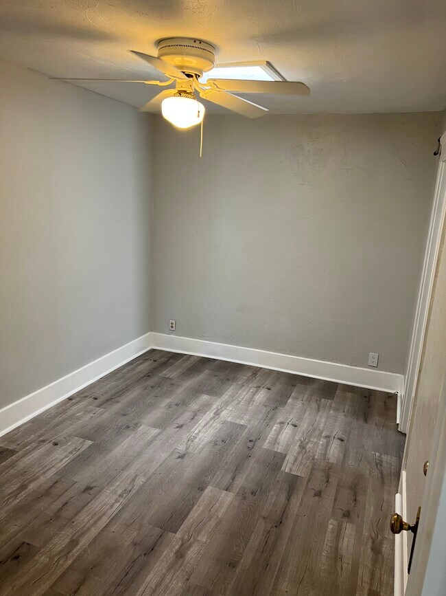 Photo - 22025 Galvez St