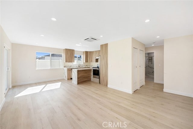 Photo - 503 Geneva St