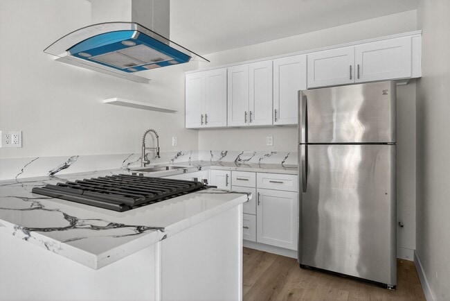 Photo - 125 E Spring St Apartment Unit 03