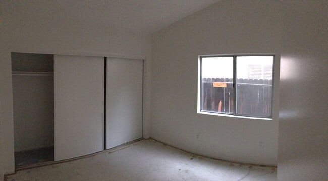 Photo - 3 Bedroom / 2 Bathroom Home in Perris