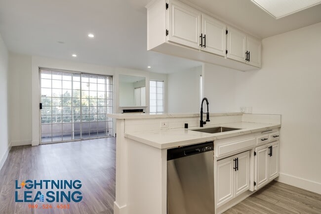 Photo - 15132 Magnolia Blvd Condo Unit 103D