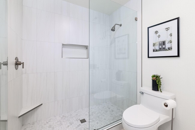 Photo - 117 Trento Cir