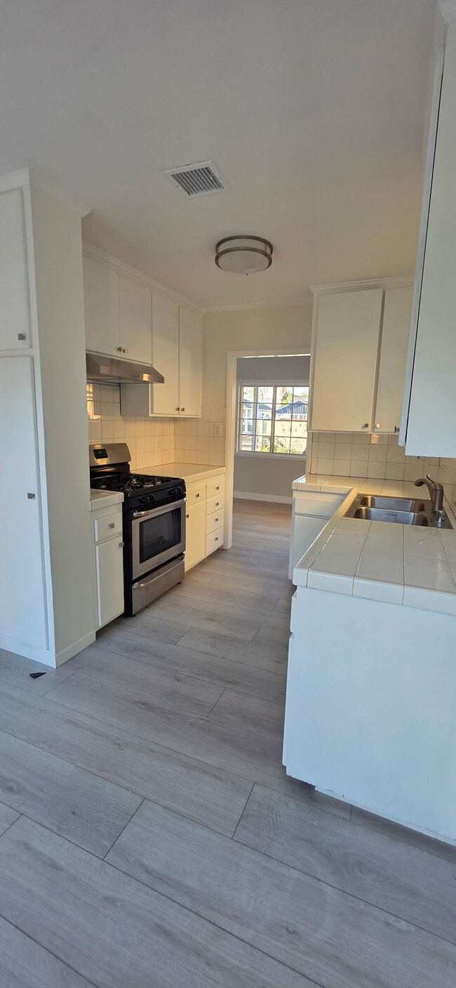 Photo - 17606 Bessemer St