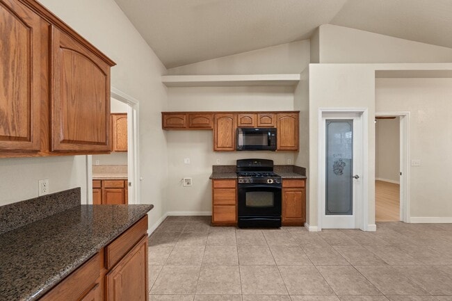 Photo - Stunning and Beautifully Spacious Home