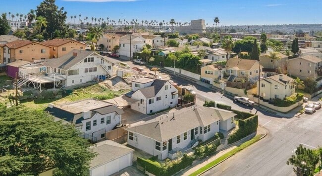 Building Photo - 1828 S Rimpau Blvd