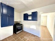 Photo - 1027 W 12th St