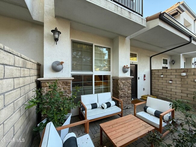 Photo - 3236 Royal Oaks Dr