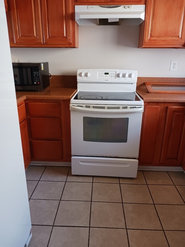 Photo - 719 N Eucalyptus Ave