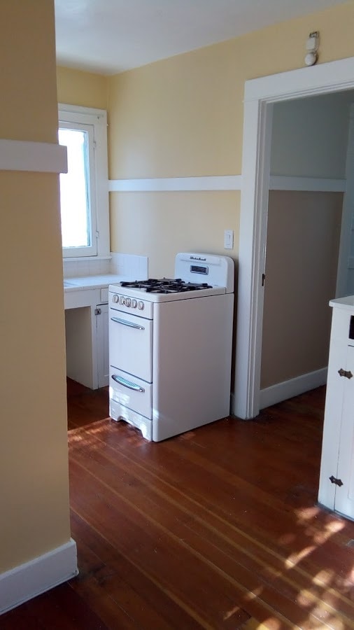 stove - 420 El Centro St Unit B