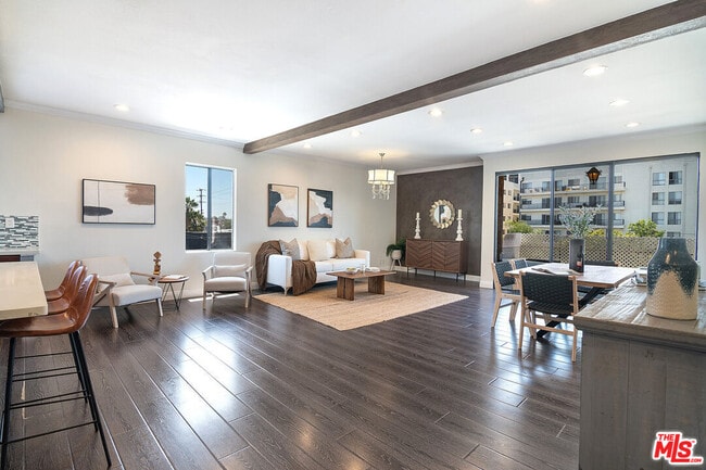 Photo - 1101 Rexford Dr Unit 302