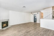 Photo - 534 Venice Way Townhome
