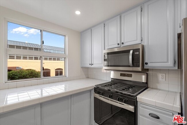 Photo - 235 Main St Unit 121