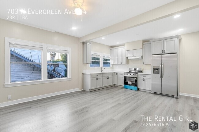 Photo - 703 N Evergreen Ave Apartment Unit 4
