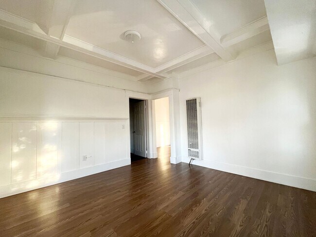 Photo - 458 W Vernon Ave Unit 460 1/2