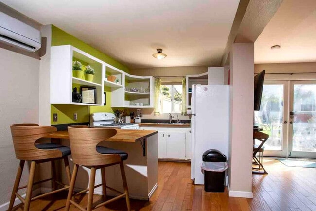 Photo - 3270 Cedar St Unit ID1281025P