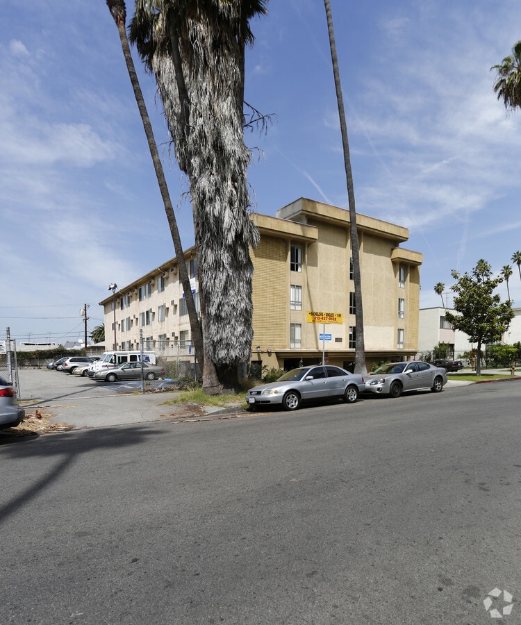 527 S Kingsley Dr - 527 S Kingsley Dr