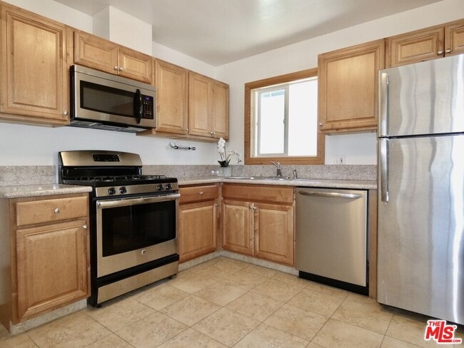 Photo - 1913 Marshallfield Ln