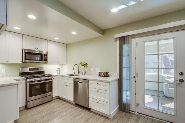 Photo - 1409 Brookes Ave