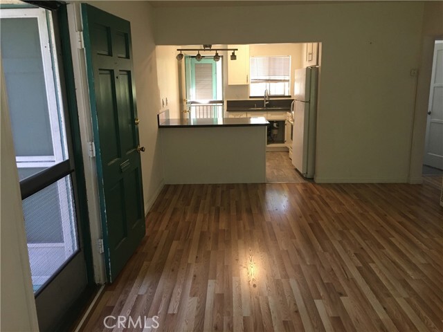 Photo - 4933 Cahuenga Blvd