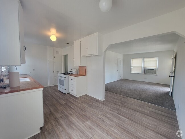 Building Photo - 16911 Glenetta Way Rental