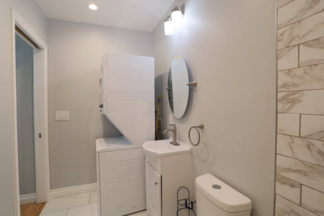 Photo - 13426 Benfield Ave