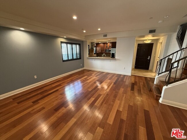 Photo - 5401 Morella Ave Unit 101