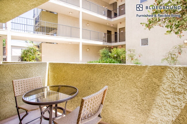 Photo - 230 N Kenwood St Unit FL1-ID885