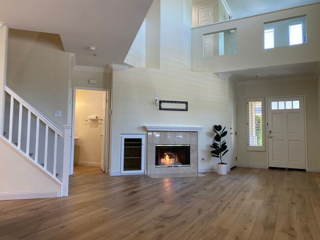 Building Photo - Great views from this gorgeous end unit townhome!