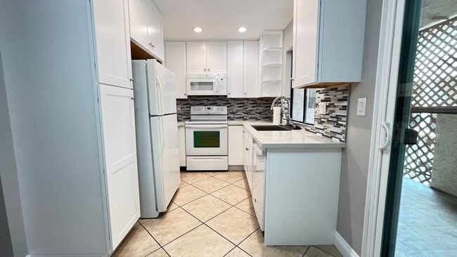Photo - Spacious and Upgraded Orange 2 Bed 2.5 Bath Townhome with 2 Car Garage