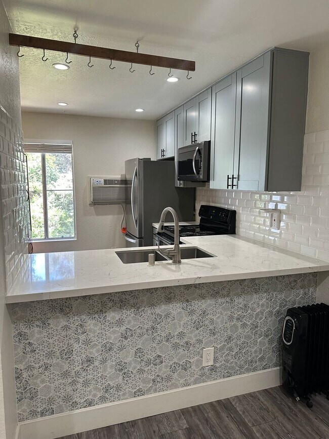 Photo - 1 Bedroom Condo - La Mesa Unit #200